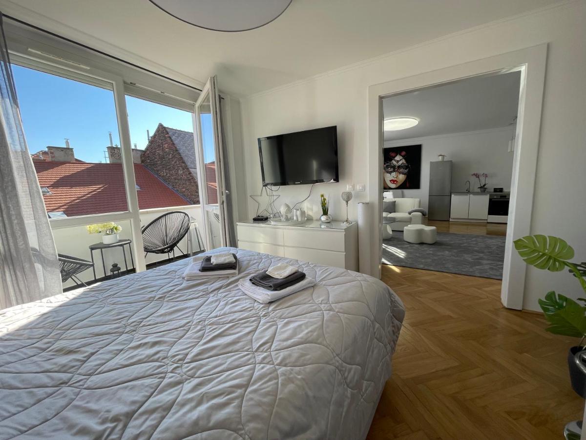 Budacastle Panoramic Luxurious Family Apt, Free Parking Included Budapeste Exterior foto